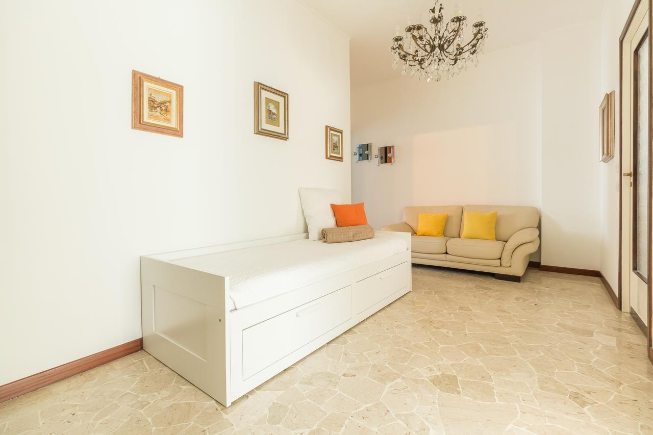 Alessia'S Flat- Sondrio M3 Daire Milano Dış mekan fotoğraf