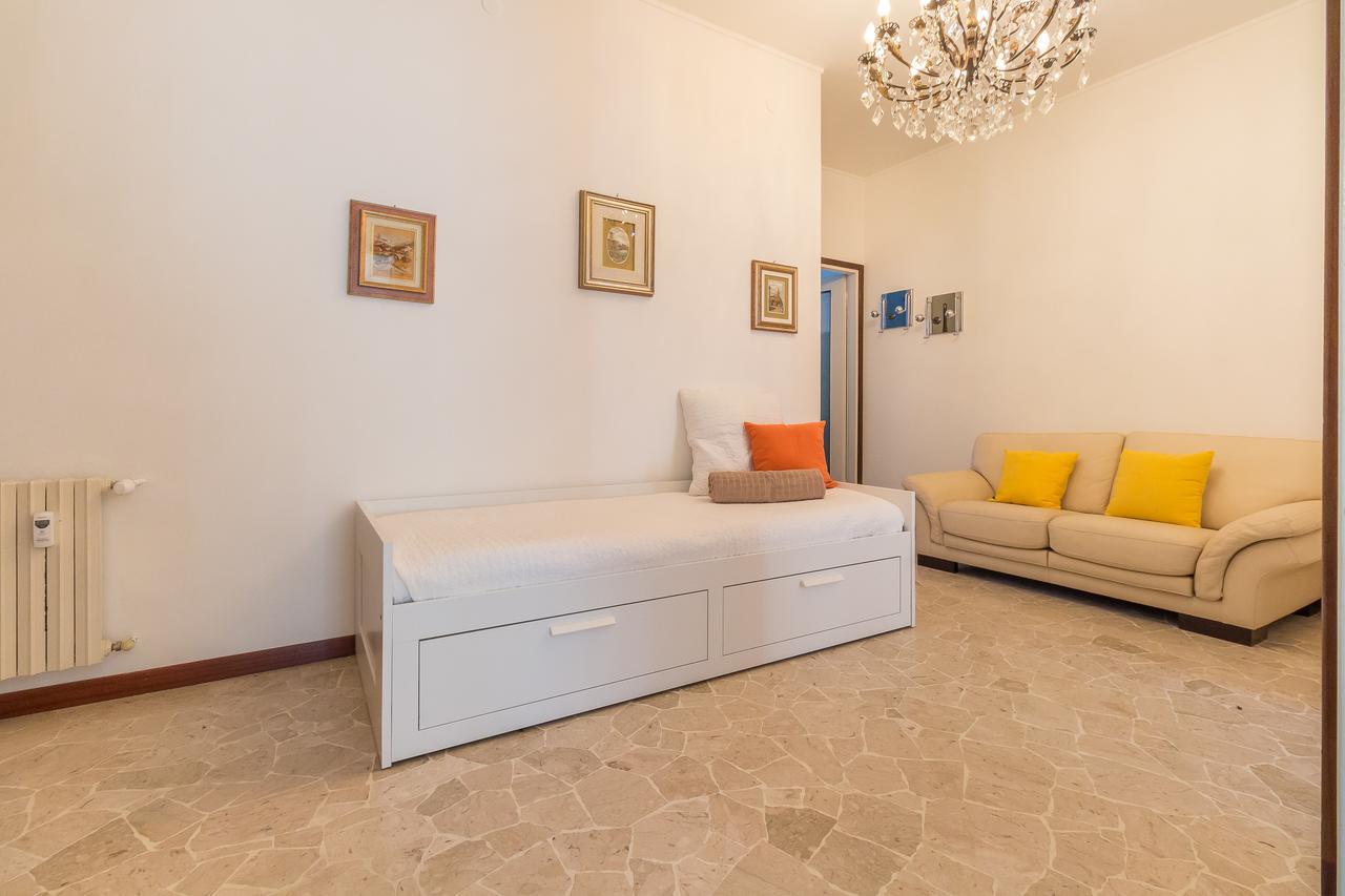 Alessia'S Flat- Sondrio M3 Daire Milano Dış mekan fotoğraf