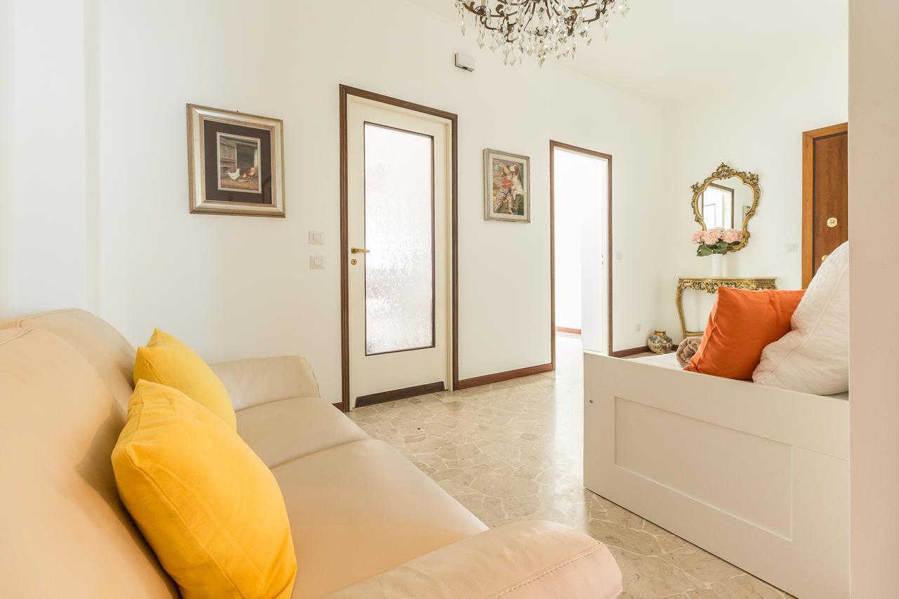 Alessia'S Flat- Sondrio M3 Daire Milano Dış mekan fotoğraf